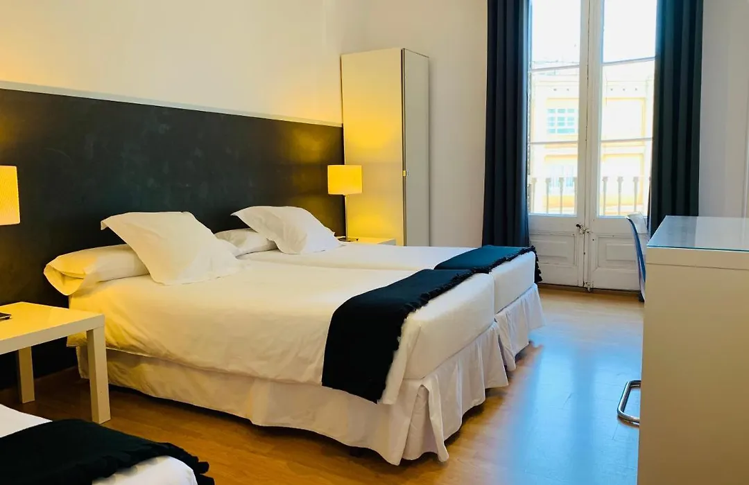 Super Balmes Guest House-1
